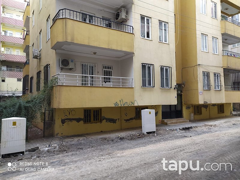 Şanlıurfa Viranşehir Yenişehir Mahallesi'nde 3+1 140m2 Daire