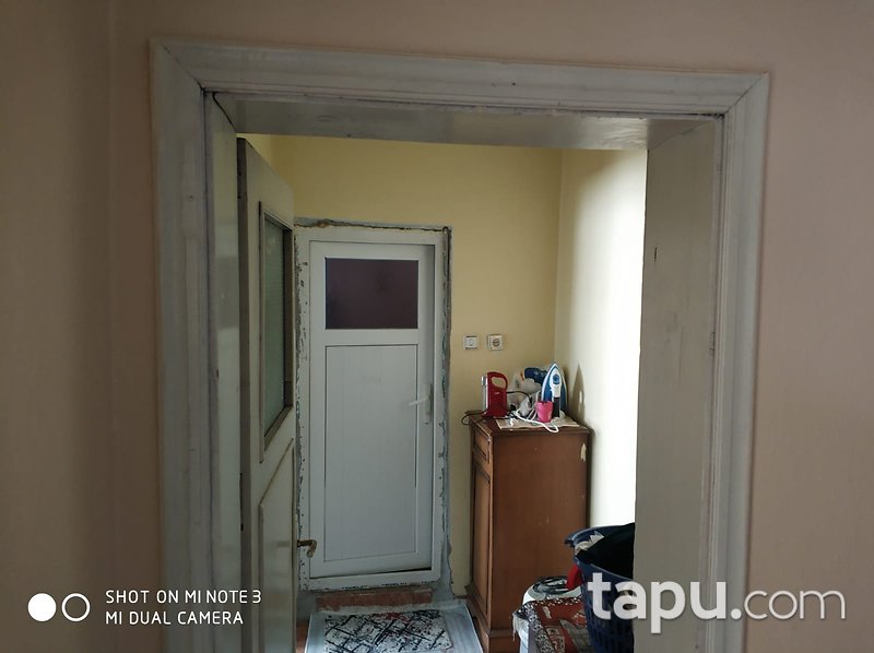 Sivas Kangal Karşıyaka Mahallesi'nde 2+1 454 m2 Kagir Ev ve Arsası