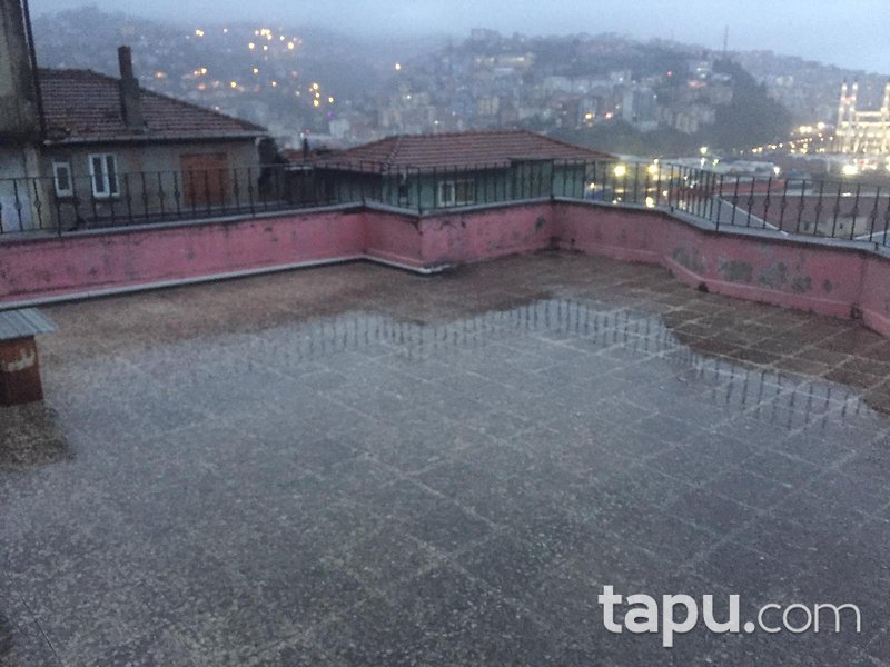 Zonguldak Meşrutiyet Mahallesi'nde 203m2 Deniz Manzaralı Teraslı Daire