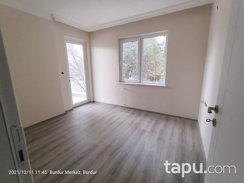Burdur Merkez Emek Mahallesi'nde 3+1 150 m2 Daire