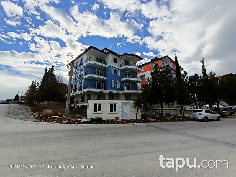 Burdur Merkez Emek Mahallesi'nde 3+1 150 m2 Daire