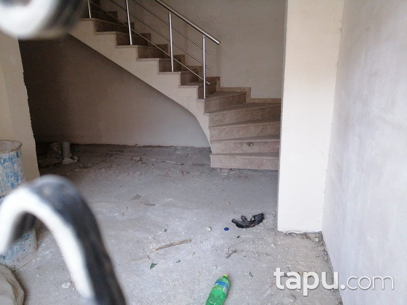 Kütahya Tavşanlı İlçesi Dağçeşme Mahallesi'nde 2+1 80 m2 Natamam Daire