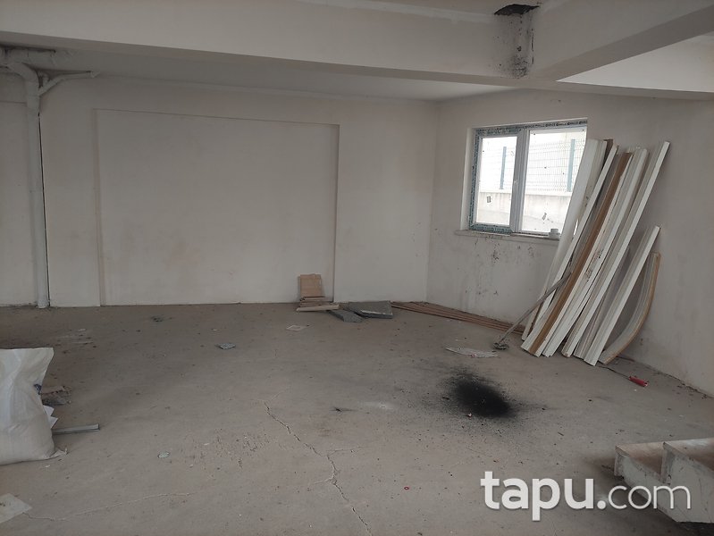 Ankara Mamak Bahçelerüstü Mahallesi'nde 94 m2 Dükkan