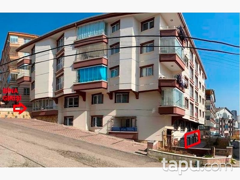 Ankara Mamak Bahçelerüstü Mahallesi'nde 94 m2 Dükkan