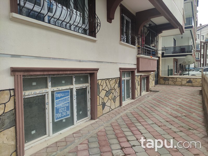 Ankara Mamak Bahçelerüstü Mahallesi'nde 94 m2 Dükkan