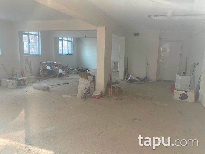 Ankara Mamak Bahçelerüstü Mahallesi'nde 94 m2 Dükkan