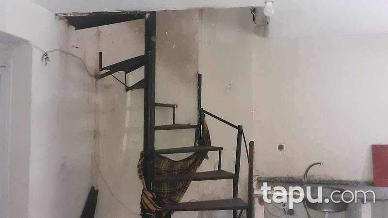 İstanbul Bağcılar 15 Temmuz Mahallesi'nde 130 m2 Ters Dubleks Daire