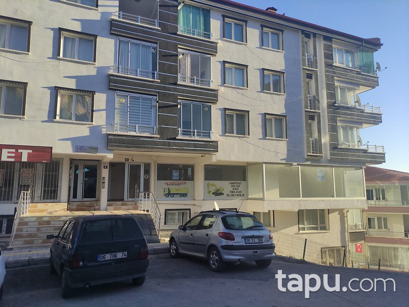 Ankara Mamak Boğaziçi Mahallesi'nde 98 m2 İskanlı Dükkan