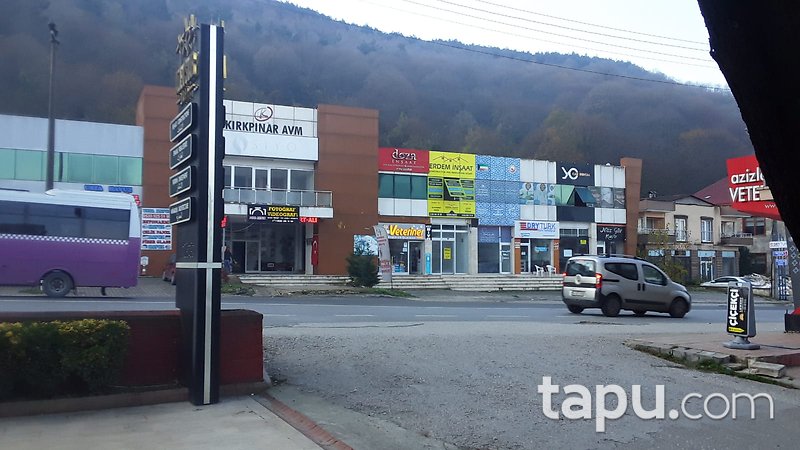 Sakarya Sapanca Şehit Cevdet Koç Caddesi'ne Cepheli 85 m2 Dükkan