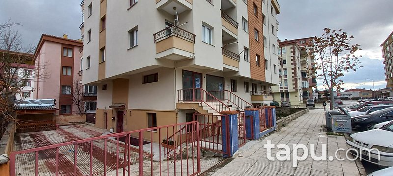 Çorum Merkez Ulukavak Mahallesi'nde 74 m2 Dükkan