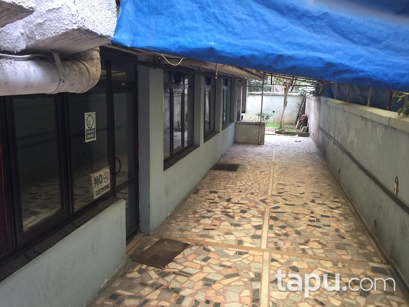 Nisbetiye Caddesi'ne 70 Metre Mükemmel Lokasyon'da 115 m2 Dükkan