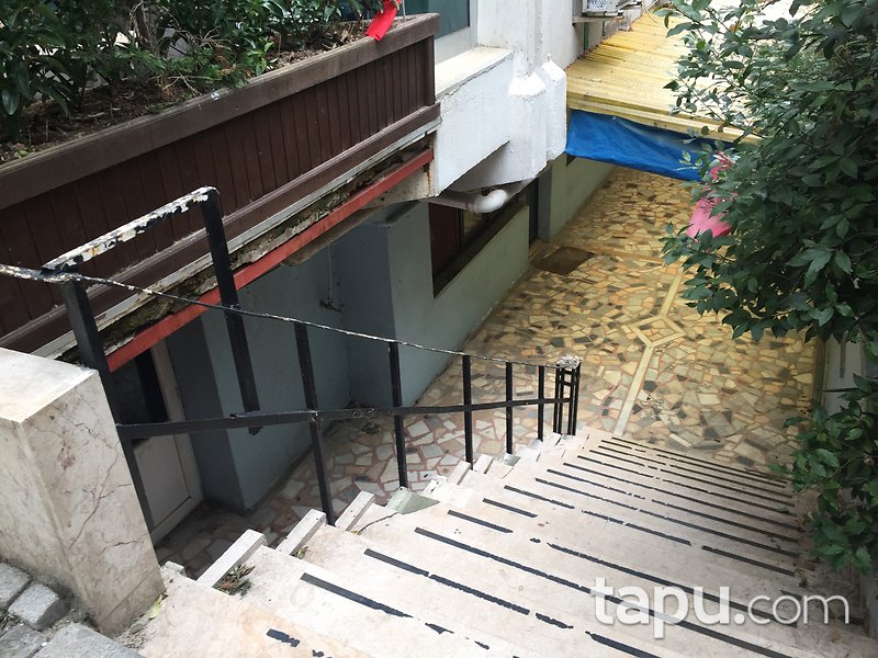 Nisbetiye Caddesi'ne 70 Metre Mükemmel Lokasyon'da 115 m2 Dükkan