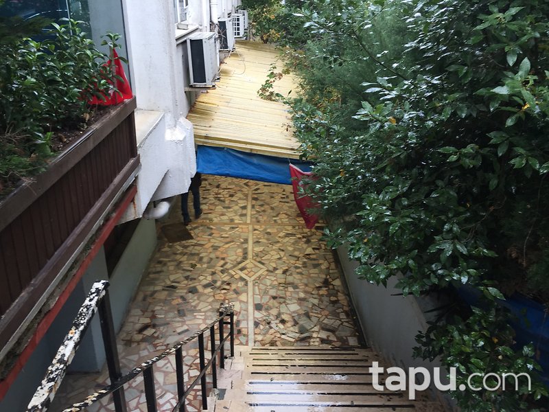 Nisbetiye Caddesi'ne 70 Metre Mükemmel Lokasyon'da 115 m2 Dükkan