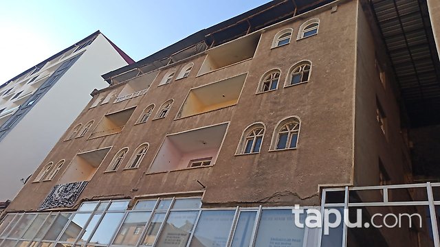 Ağrı Doğubeyazıt'ta İsmailoğulları Pasajı İçinde Dükkanlar