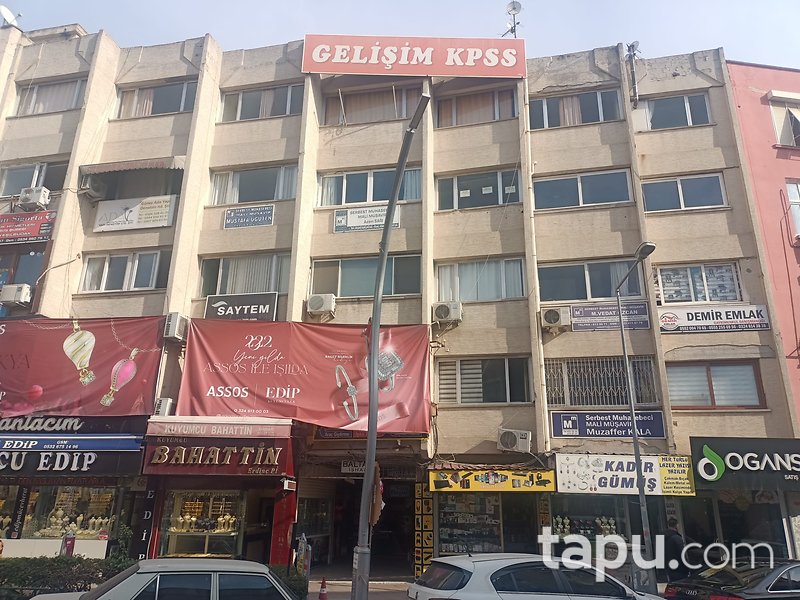 Tarsus Şehit Cengiz Topel Caddesi Baltalı İşhanı'nda Büro