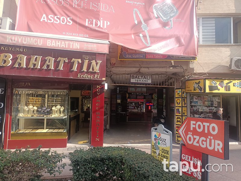 Tarsus Şehit Cengiz Topel Caddesi Baltalı İşhanı'nda Büro