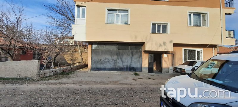 Yozgat Yerköy Hüyük Mahallesi'nde 84 m2 İskanlı Dükkan Deposu