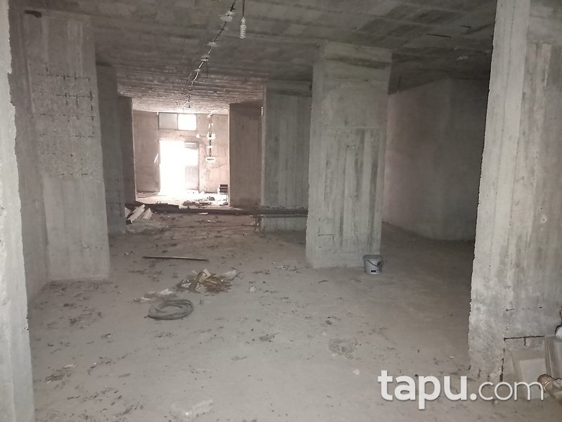 Mersin Erdemli Merkez Mahallesi'nde 196 m2 Depo