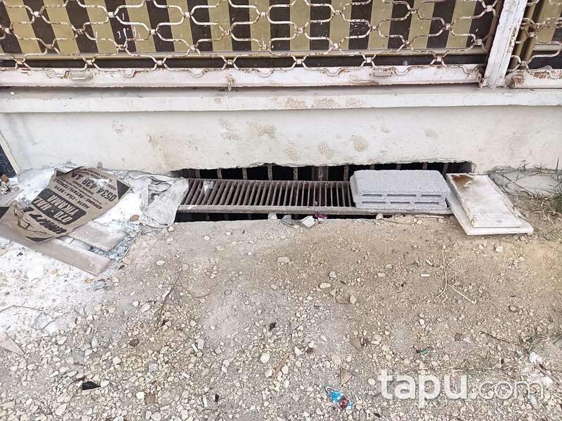 Mersin Erdemli Merkez Mahallesi'nde 196 m2 Depo