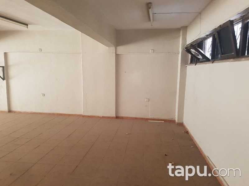 Kocaeli Körfez Kuzey Mahallesi'nde 153 m2 Depolu Dükkan