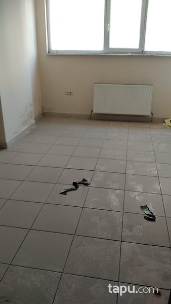 Zonguldak Çaycuma'da Yakıcı İş Merkezi İçinde 22 m2 Ofis