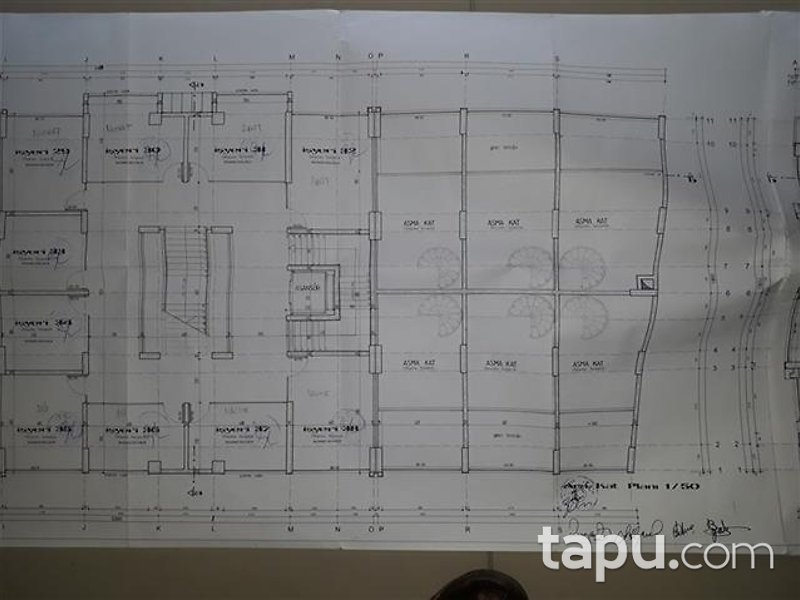 Zonguldak İstiklal Caddesi'nde Yakıcı İş Merkezi İçinde 140 m Ofis