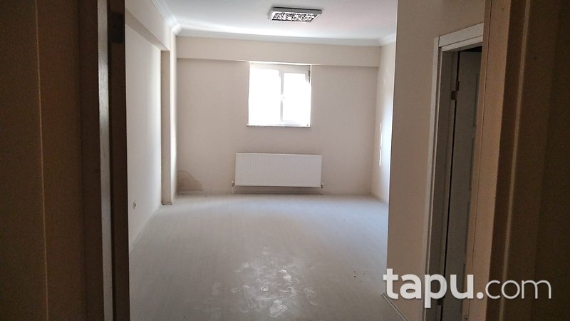 Zonguldak Çay Mahallesi'nde Yakıcı İş Merkezi İçinde 30 m Ofis