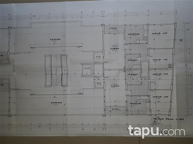 Zonguldak Çay Mahallesi'nde Yakıcı İş Merkezi İçinde 45 m Ofis