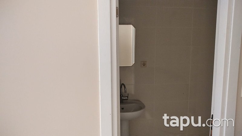 Zonguldak Çay Mahallesi'nde Yakıcı İş Merkezi İçinde 45 m Ofis