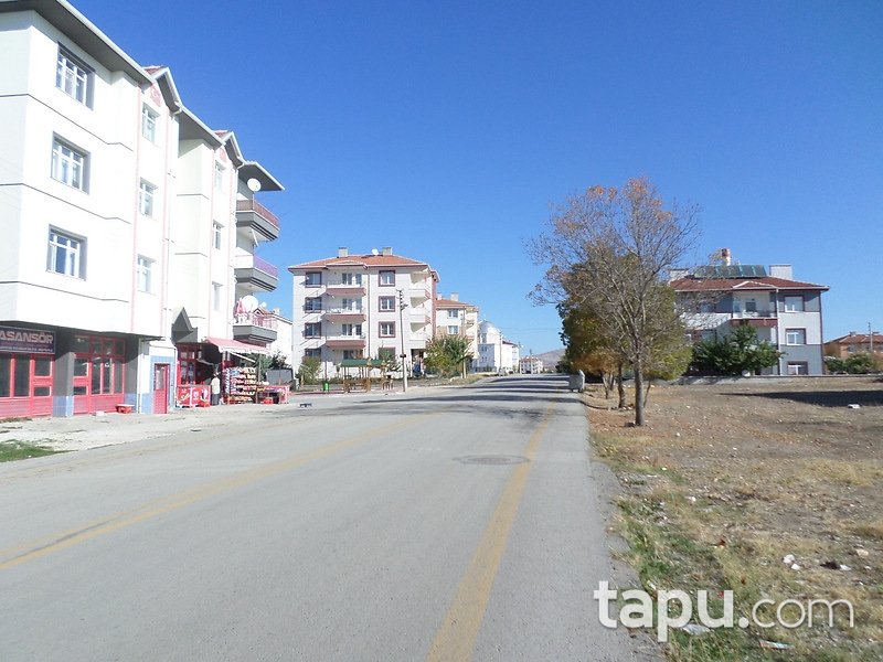 Ankara Çubuk İbni Sina Caddesi'ne Cepheli Dükkan