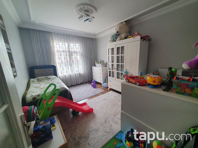 Pendik Kaynarca'da Ferah 3+1 Daire