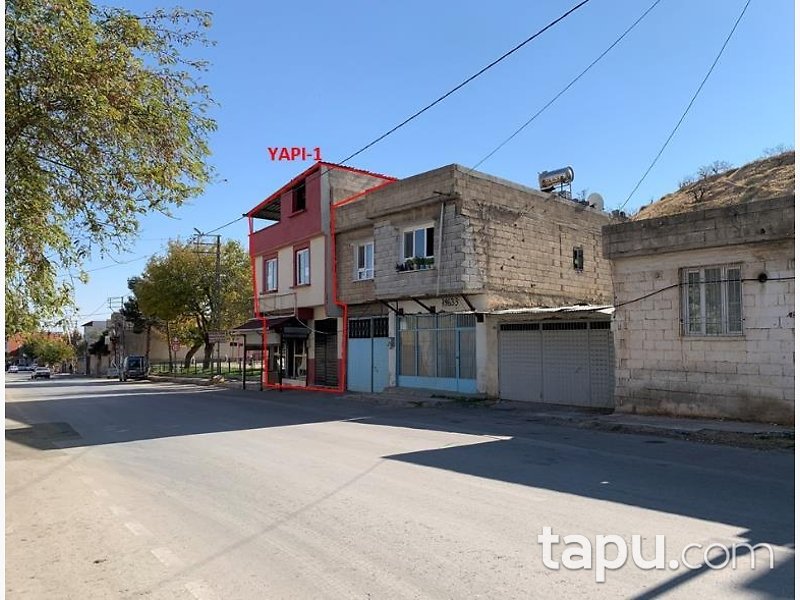 Gaziantep Mehmet Yalçın Nane Caddesi'nde Hisseli Avlulu Müstakil Ev