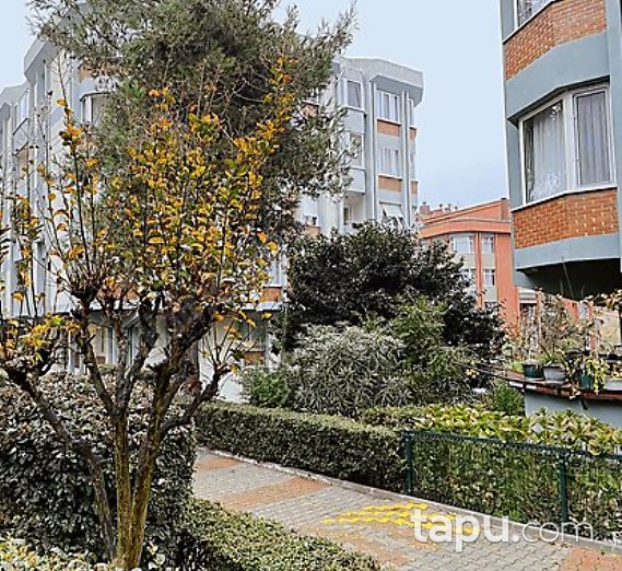 Sarıyer Gazeteciler Sitesi’nde 3+1 100 m2 Ara kat Daire