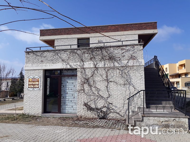 Afyonkarahisar Ceylan Termal Sağlıklı Yaşam Köyü'nde 79 m2 İskanlı İşyeri