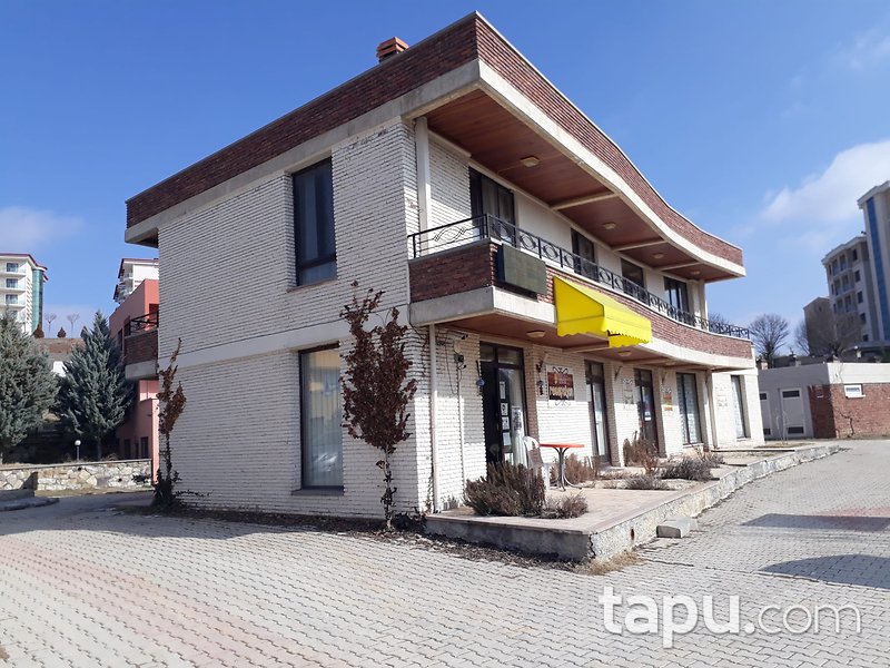 Afyonkarahisar Ceylan Termal Sağlıklı Yaşam Köyü'nde 79 m2 İskanlı İşyeri