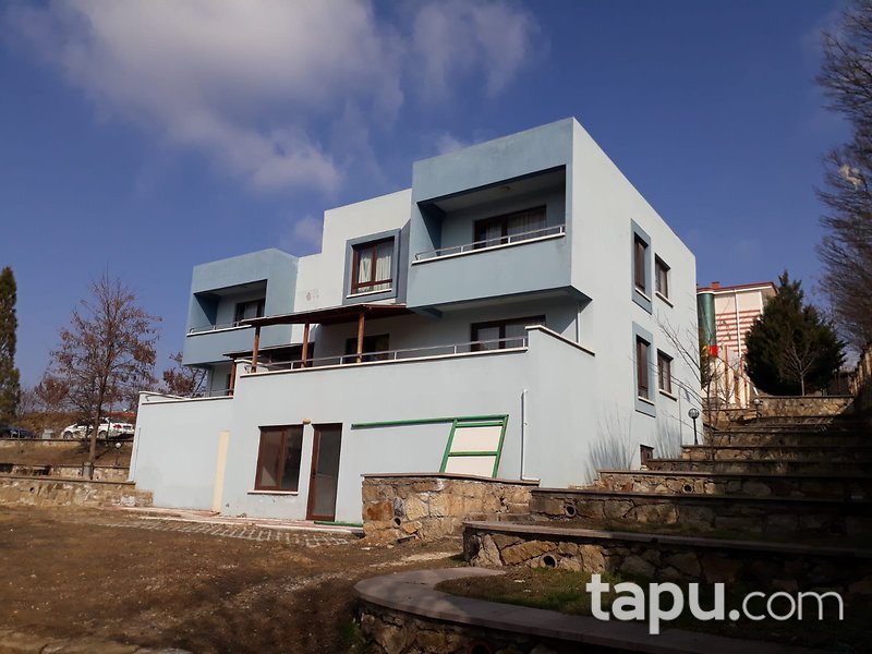 Afyonkarahisar Ceylan Termal Sağlıklı Yaşam Köyü'nde 79 m2 İskanlı Dükkan