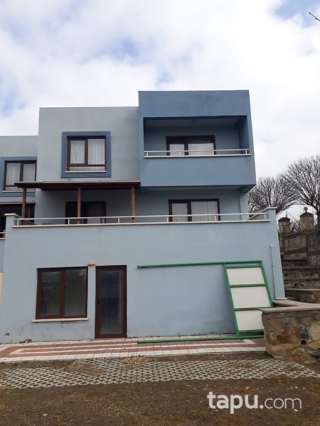 Afyonkarahisar Ceylan Termal Sağlıklı Yaşam Köyü'nde 79 m2 İskanlı Dükkan