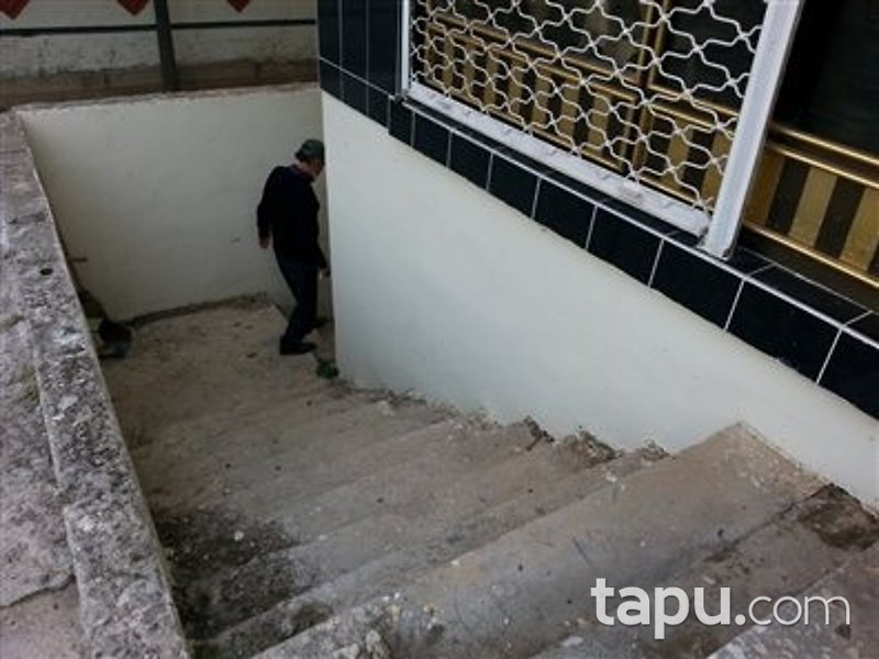 Mersin Erdemli Merkez Mahallesi'nde 196 m2 Depo