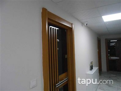 Silivri Alipaşa'da Merkezi Konumda Yeni Bina'da 27 m2 Ofis