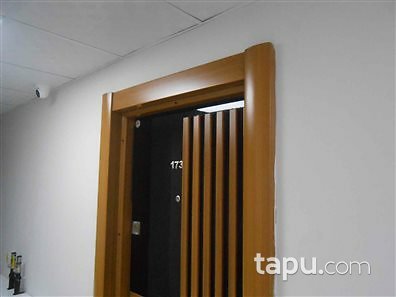 Silivri Alipaşa'da Merkezi Konumda Yeni Bina'da 27 m2 Ofis