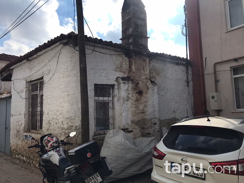 Muğla Menteşe Muslihittin Mahallesi'nde Hisseli Kargir Ev