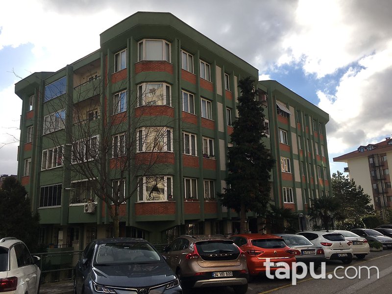 Sarıyer Gazeteciler Sitesi’nde 3+1 100 m2 Ara kat Daire
