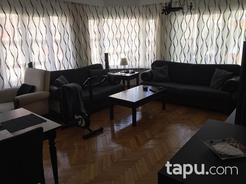 Sarıyer Gazeteciler Sitesi’nde 3+1 100 m2 Ara kat Daire