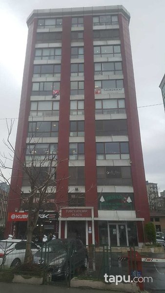 Turunçludemir Plaza'da 120 m2 Kiracılı Ofis