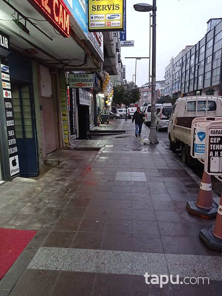 Sefaköy Bankalar Caddesi'nde Pasaj İçi Kiracılı Dükkan