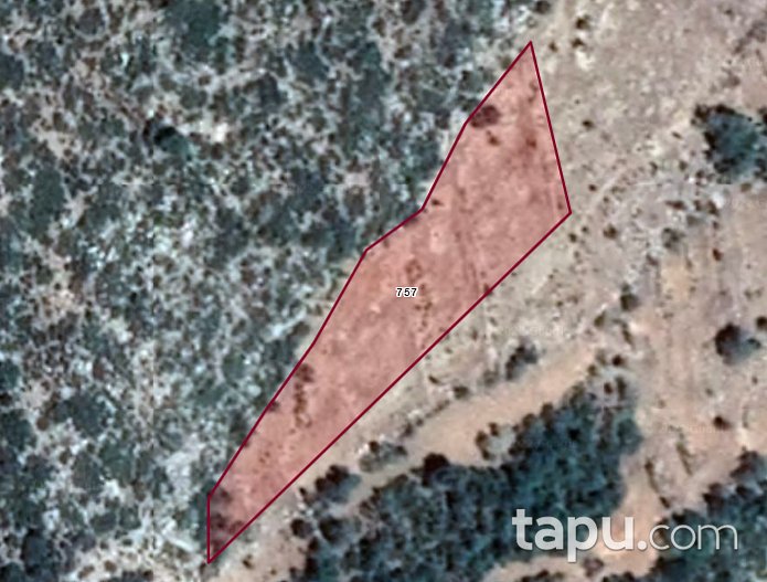 Hatay Yayladağı Yenice Köyü'nde 3800 m2 Tarla