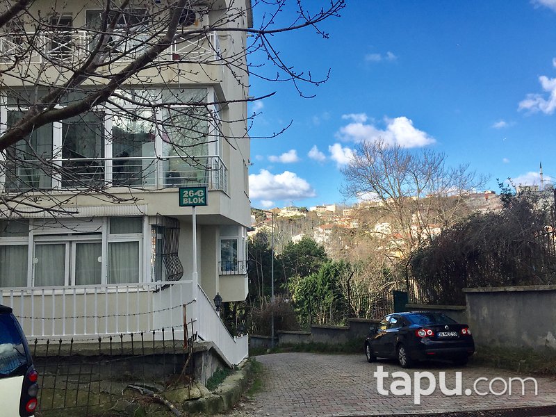 Tarabya Sanatçılar Sitesi'nde 2+1 Satılık Daire