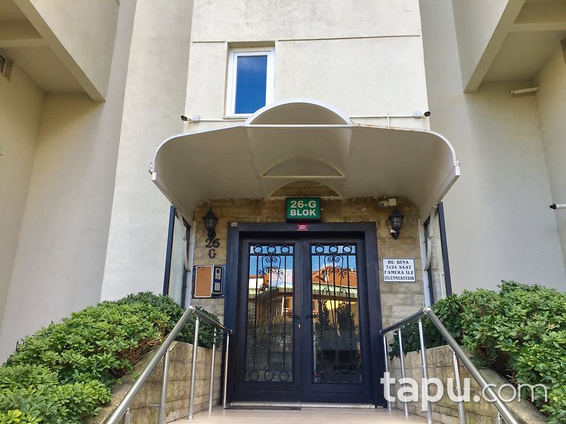 Tarabya Sanatçılar Sitesi'nde 2+1 Satılık Daire