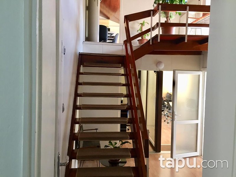 KİRALANDI-Levent Metro'ya Yakın Uzaklıkta Çatı Dubleks Kiralık Ofis