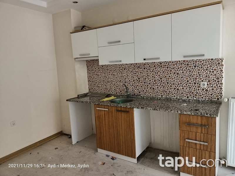 Aydın Efeler'de Bulvara Yakın Konumlu 2+1 Daire